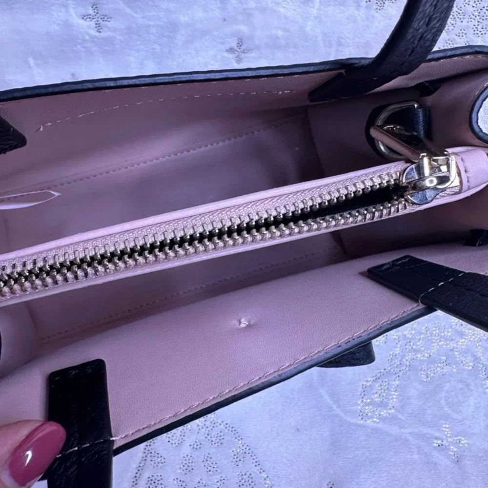 Small Kate Spade Black Crossbody - Picture 3 of 6